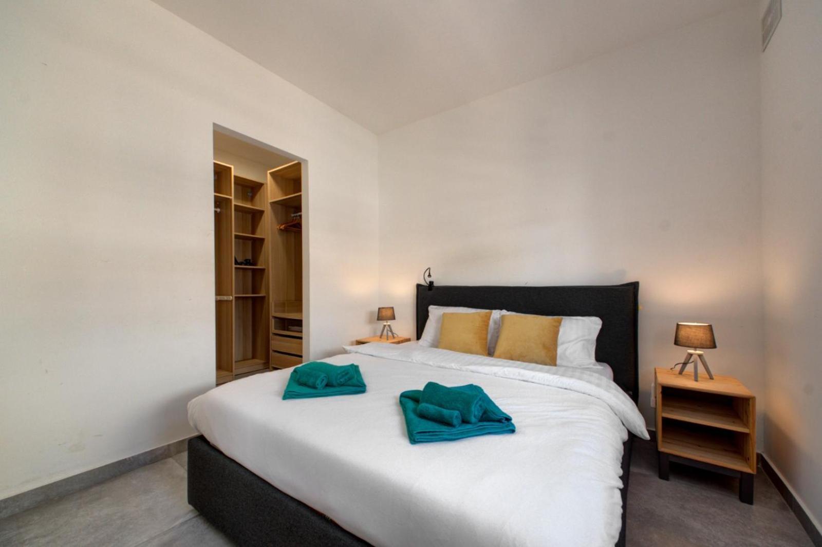 Modern Sliema Apartment Near Sea Luaran gambar